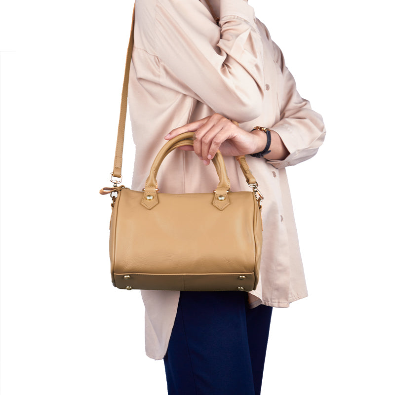 Tas Selempang Wanita Gino Mariani Daelyn Brown