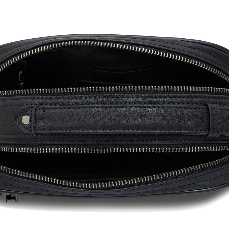 EASTON BLACK
