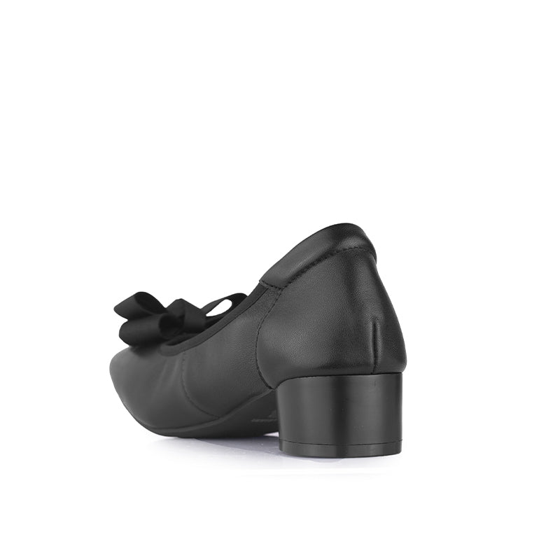Sepatu Pantofel Formal Wanita Gino Mariani Elara 1 Black