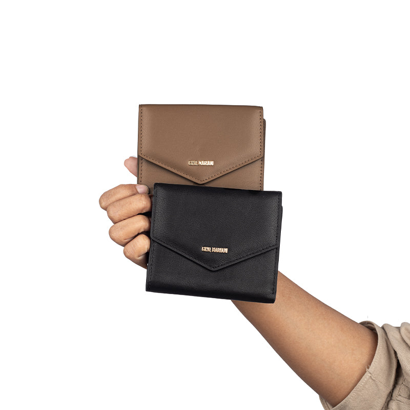 Dompet Kulit Lipat Wanita Gino Mariani Arianna Black