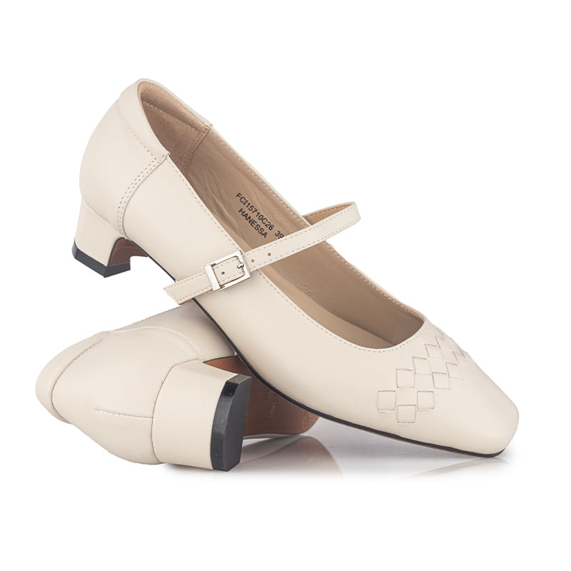 Sepatu Pumps Mary Jane Wanita Hanessa Off White