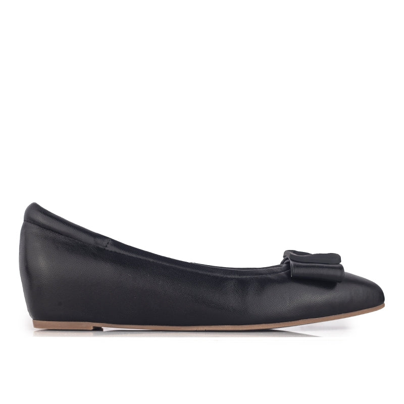 Sepatu Flats Wanita Gino Mariani Jacinda Black