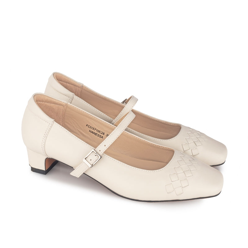 Sepatu Pumps Mary Jane Wanita Hanessa Off White