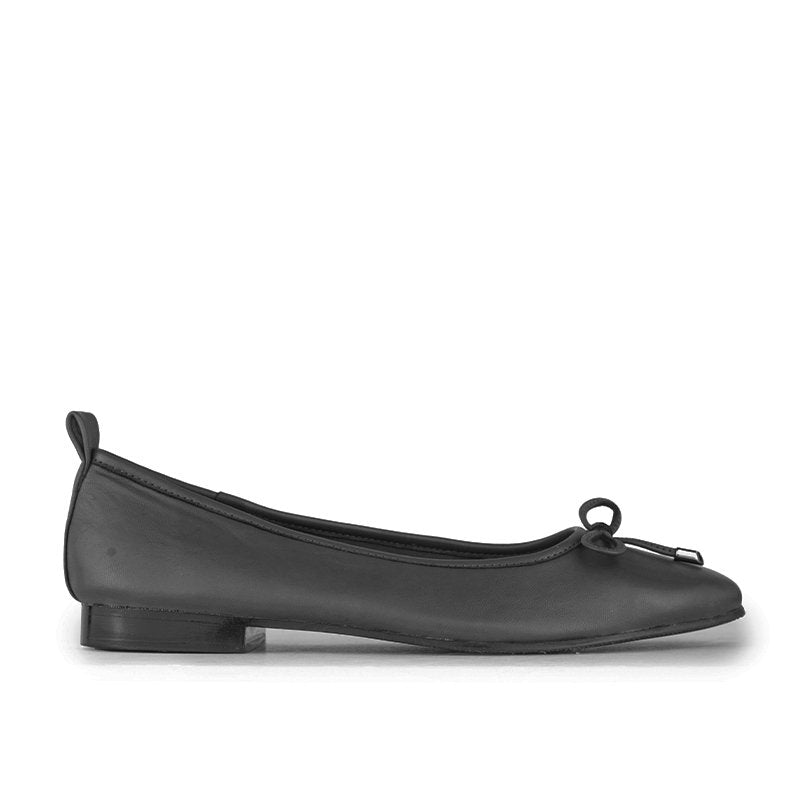 Sepatu Flat Casual Formal Wanita Gino Mariani Vany Black