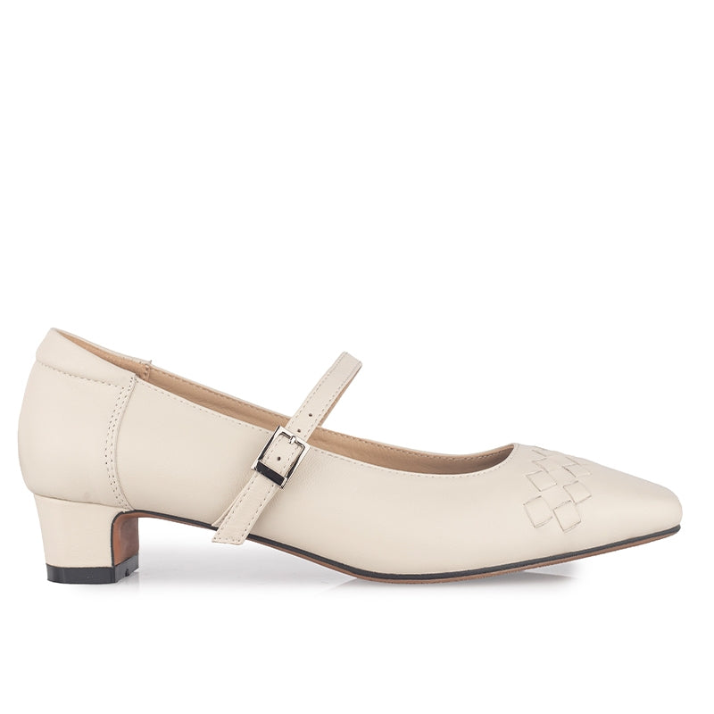 Sepatu Pumps Mary Jane Wanita Hanessa Off White