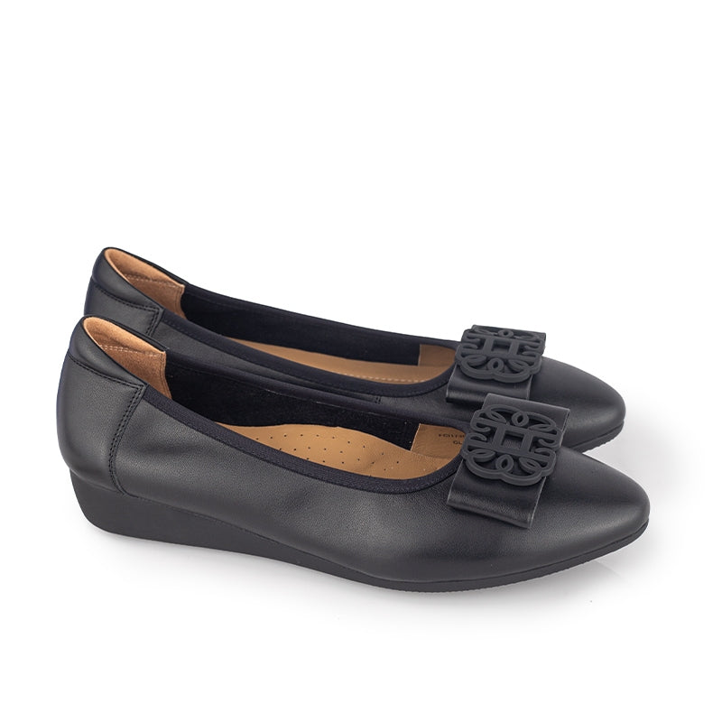 Sepatu Flat Wanita Gino Mariani Glenda Black