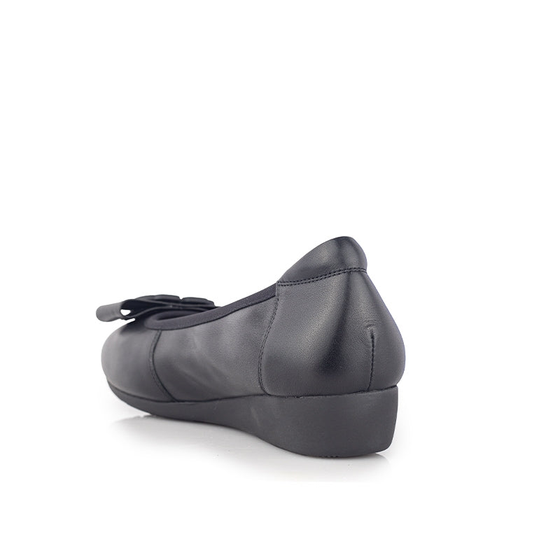 Sepatu Flat Wanita Gino Mariani Glenda Black