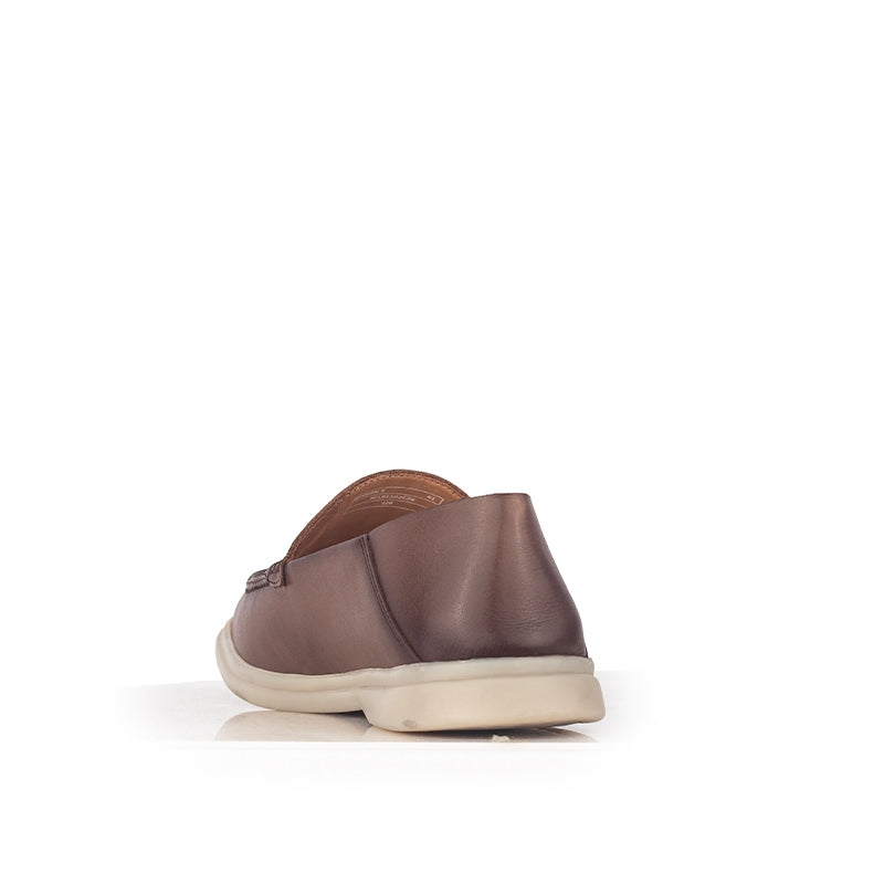 Sepatu Pria Casual Loafer Moccasin Gino Mariani Edison 5 Brown