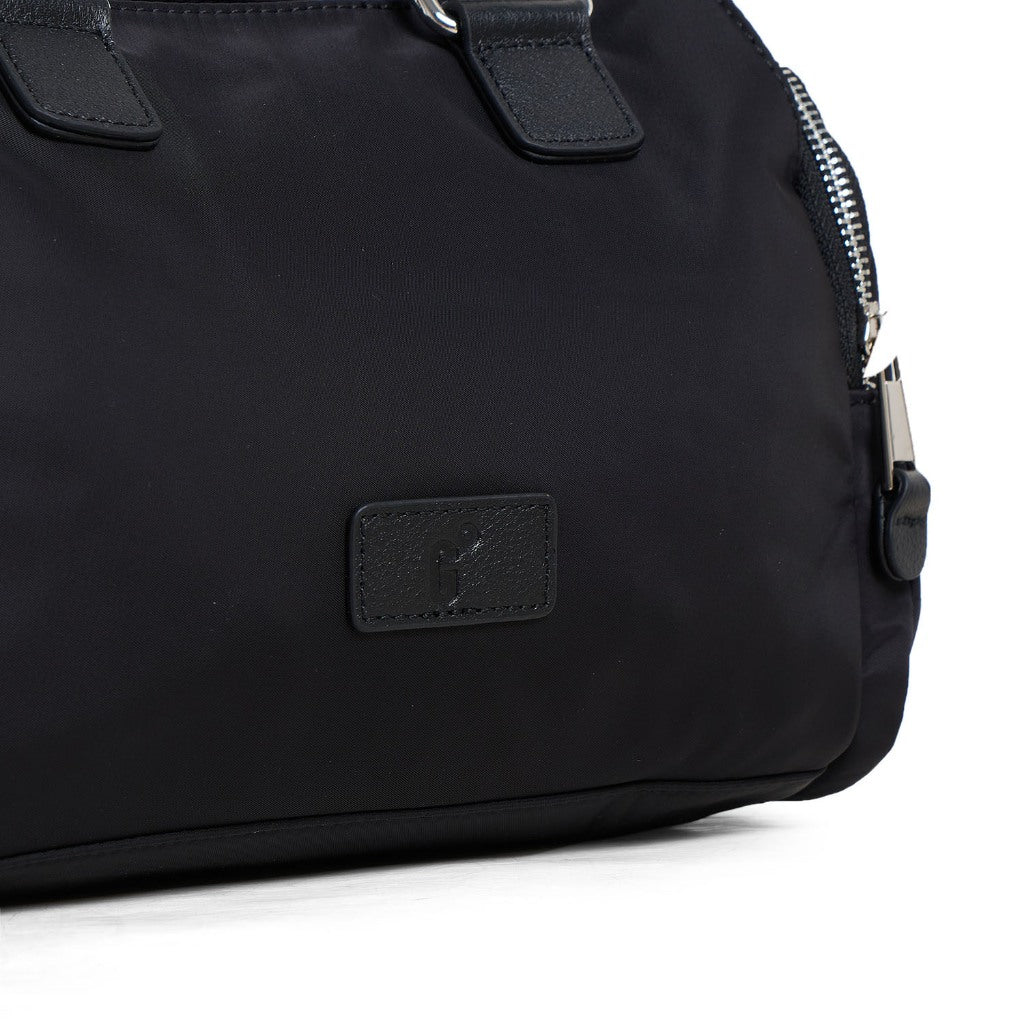 Tas Wanita Gino Mariani Calidora Sling Bag Black