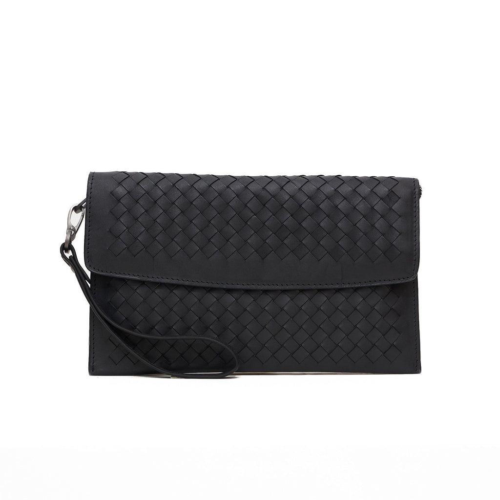 EKAN BLACK