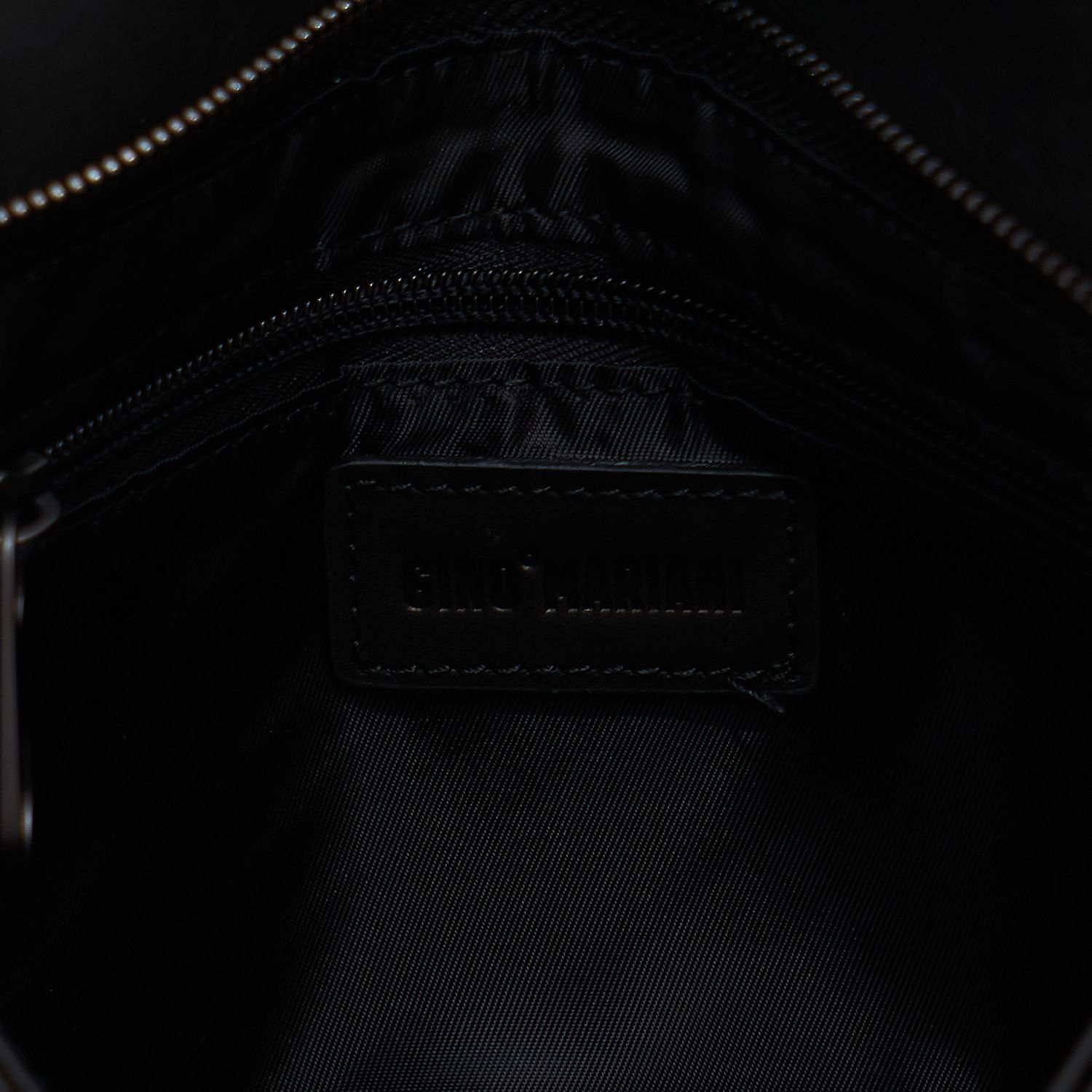 EKAN BLACK