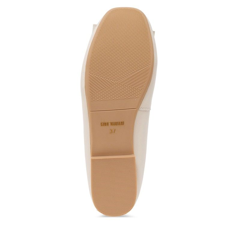 FARANA WHITE